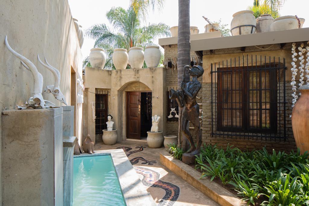 The Art Guesthouse Hartbeespoort Bagian luar foto