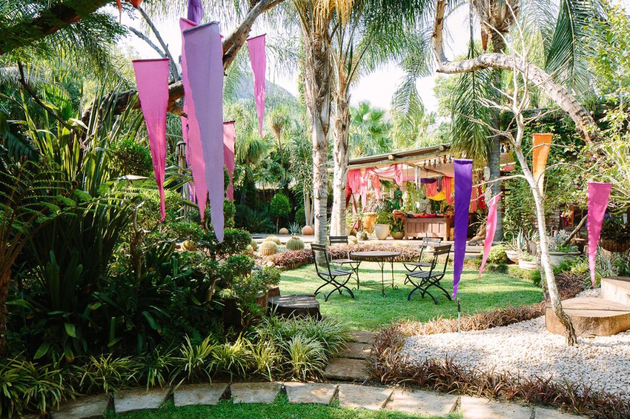 The Art Guesthouse Hartbeespoort Bagian luar foto