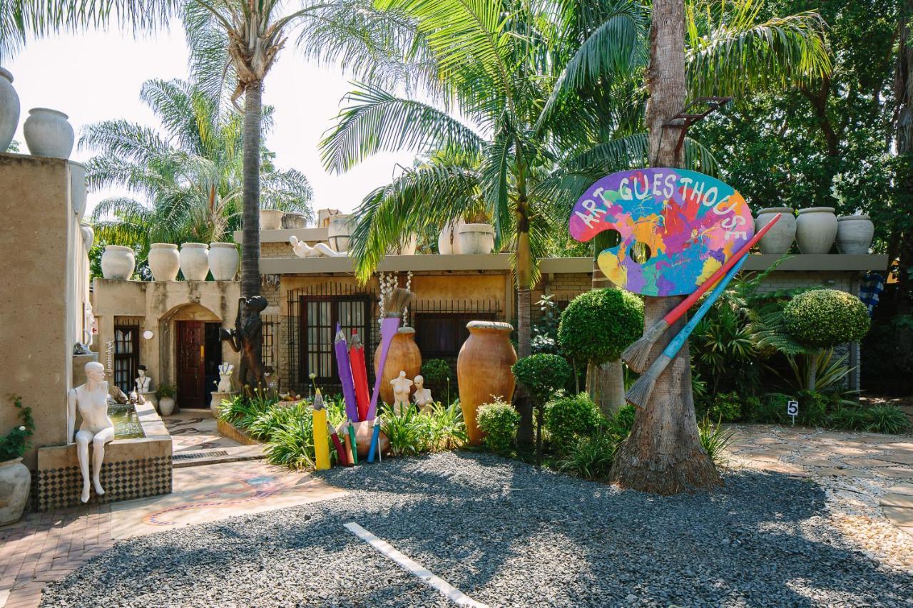 The Art Guesthouse Hartbeespoort Bagian luar foto