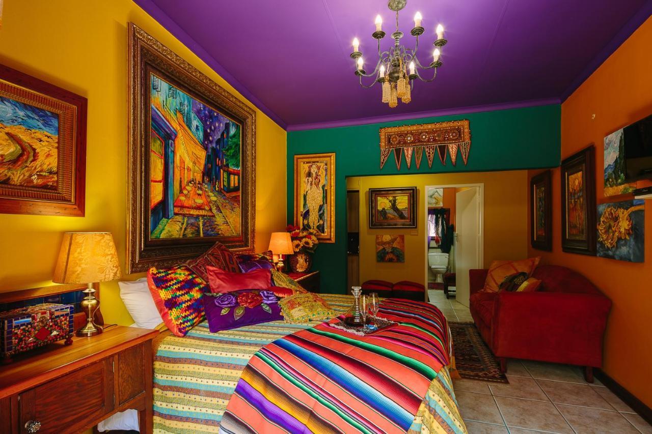 The Art Guesthouse Hartbeespoort Bagian luar foto